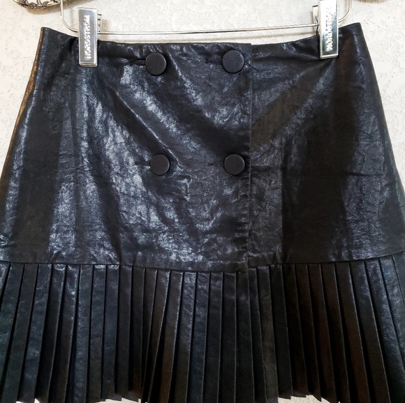 Zara Faux leather pleated skirt size Small - Picture 5 of 10